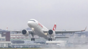 first airline to use solar fuel